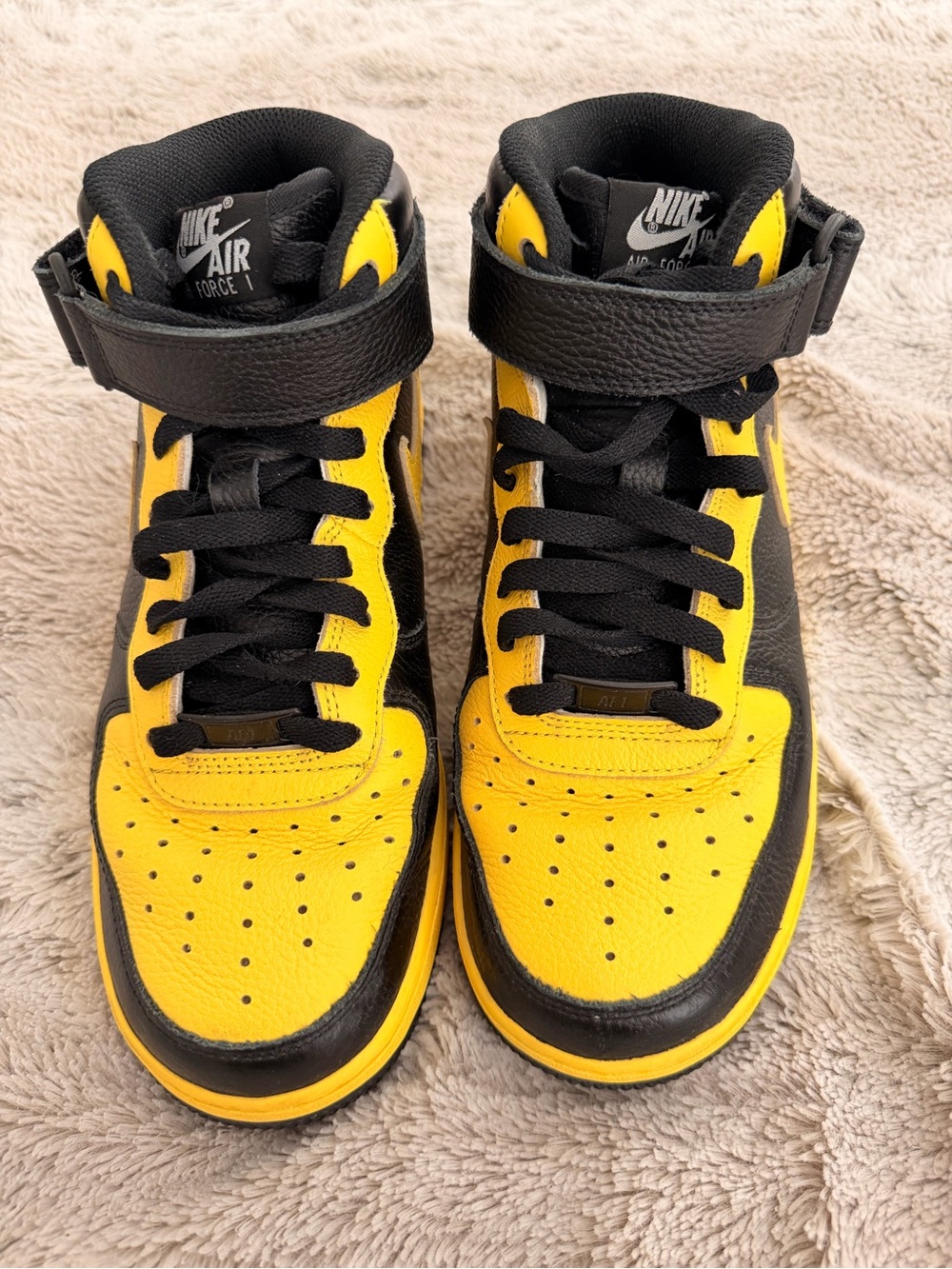 Nike Air Force 1 Mid size Women 8